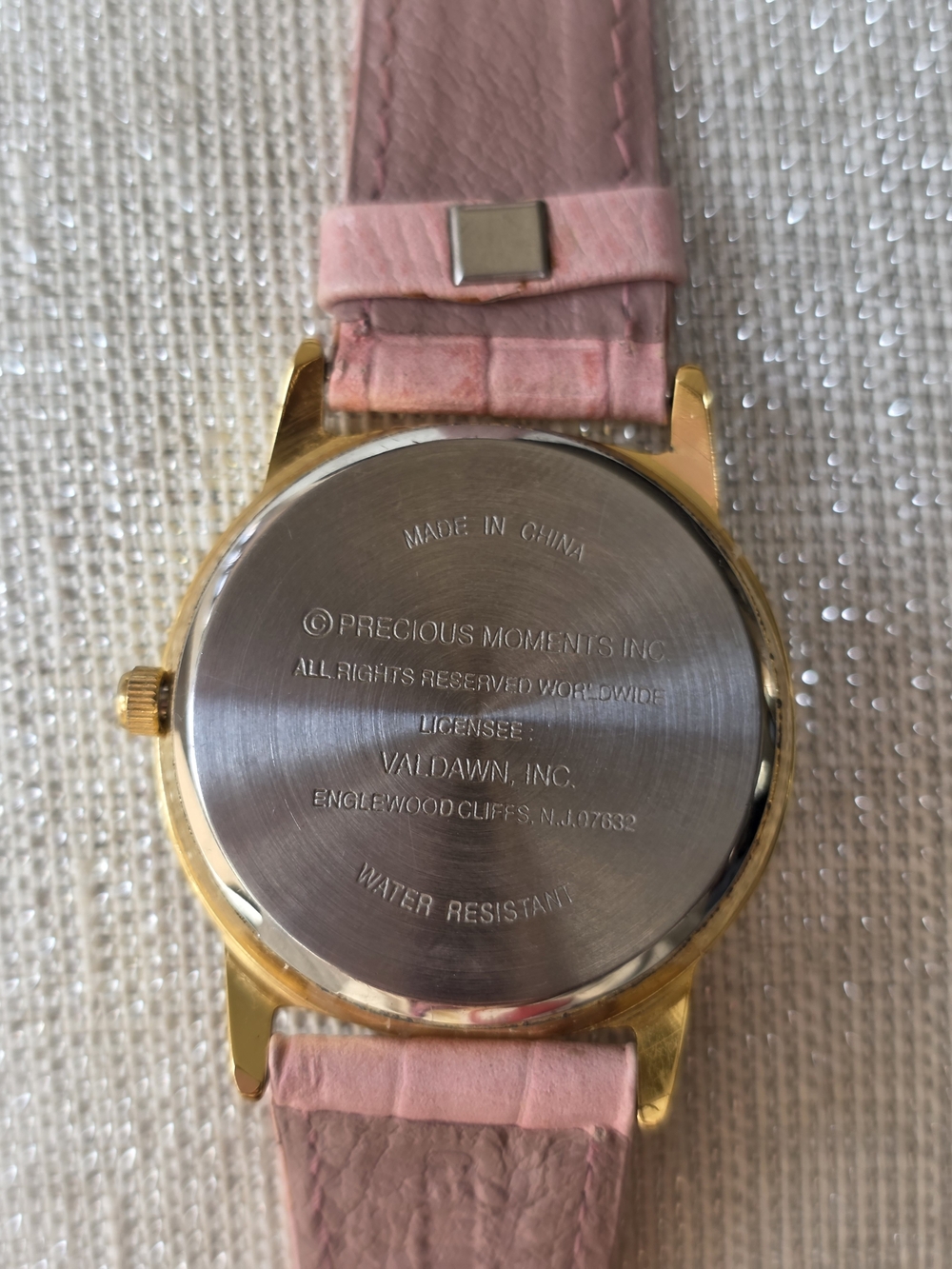 Vintage Valdawn Precious Moments "God Loveth a Cheerful Giver" Watch - Picture 9 of 12
